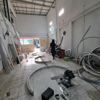 Pabrik kusen aluminium bending